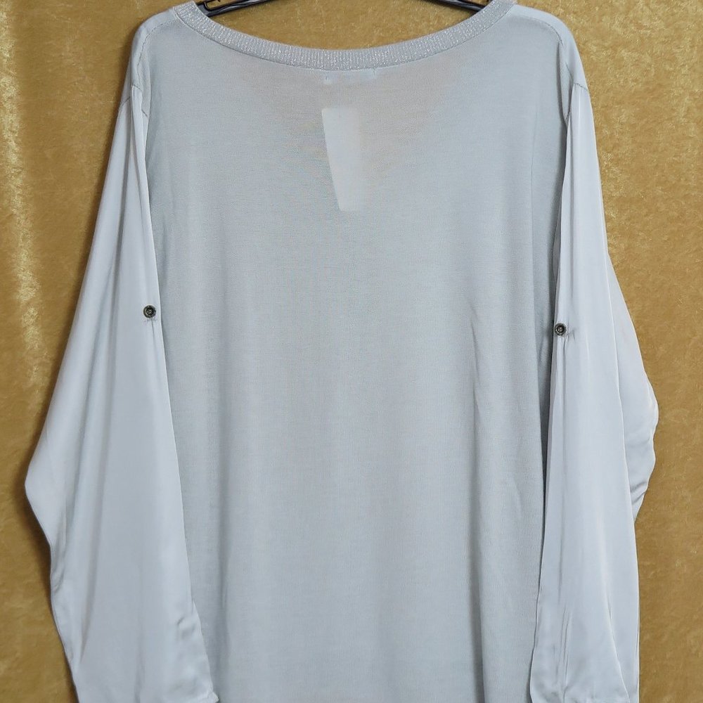 NWT Moda Made in Italy Silver Button-V-Neck Rayon Hi-Lo Pullover O/S MSRP $74 - Picture 7 of 7